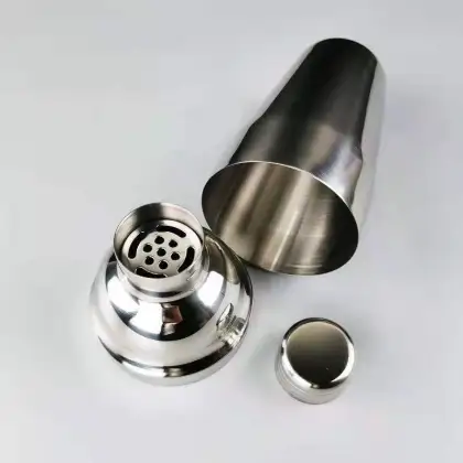 Custom Color 550ml Stainless Steel Cocktail Shakers with Shiny Finish - Professional Barware Accessories