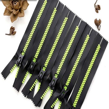 Bright-coloured plastic zipper for  merchandise