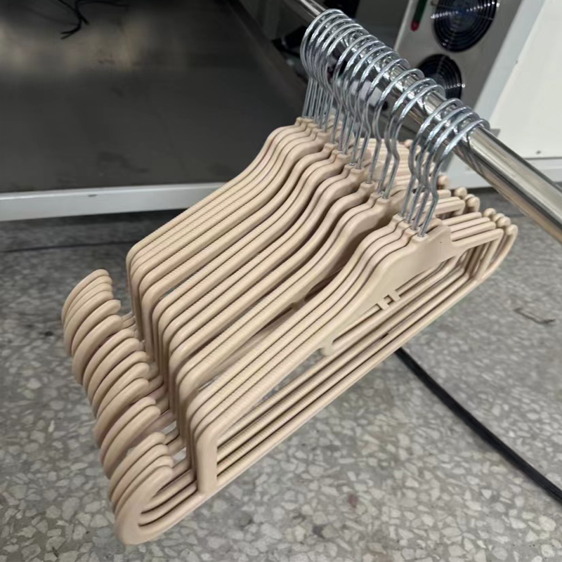 Plastic Hanger Making Machine