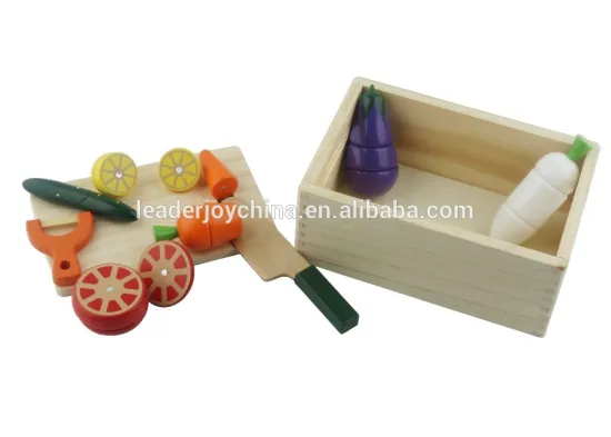 Montessori practical life teaching material for fruit cutting exercise 1