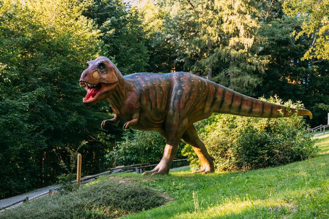 t rex garden statue