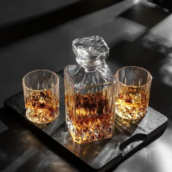 Best Price Wholesale High Quality Crystal Glass Whiskey Decanter and 4 Glasses Set