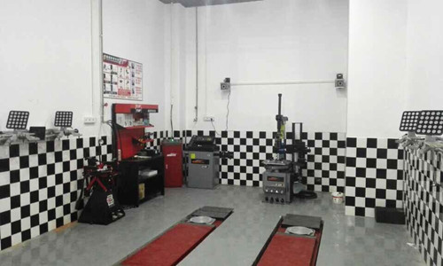 Tire Equipment Wheel Alignment