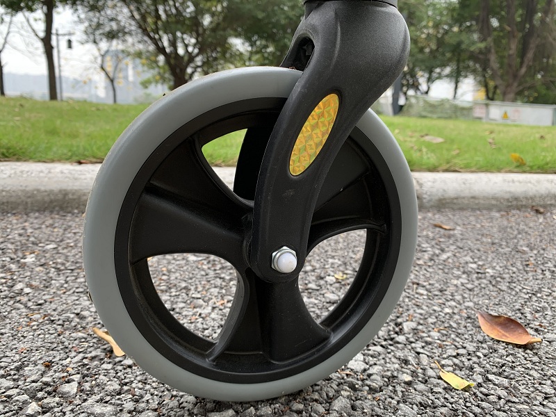 Mobilité 3 rouleaux de roue Walker - Léger et pliable pour les personnes âgées, les personnes âgées, les hommes, les femmes - pliant des tri-roues lourdes pliantes