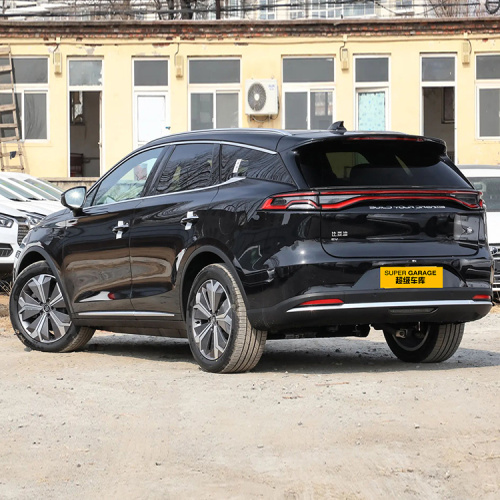 BYD Tang EV 2024 - луксузен електричен SUV со 7 седишта