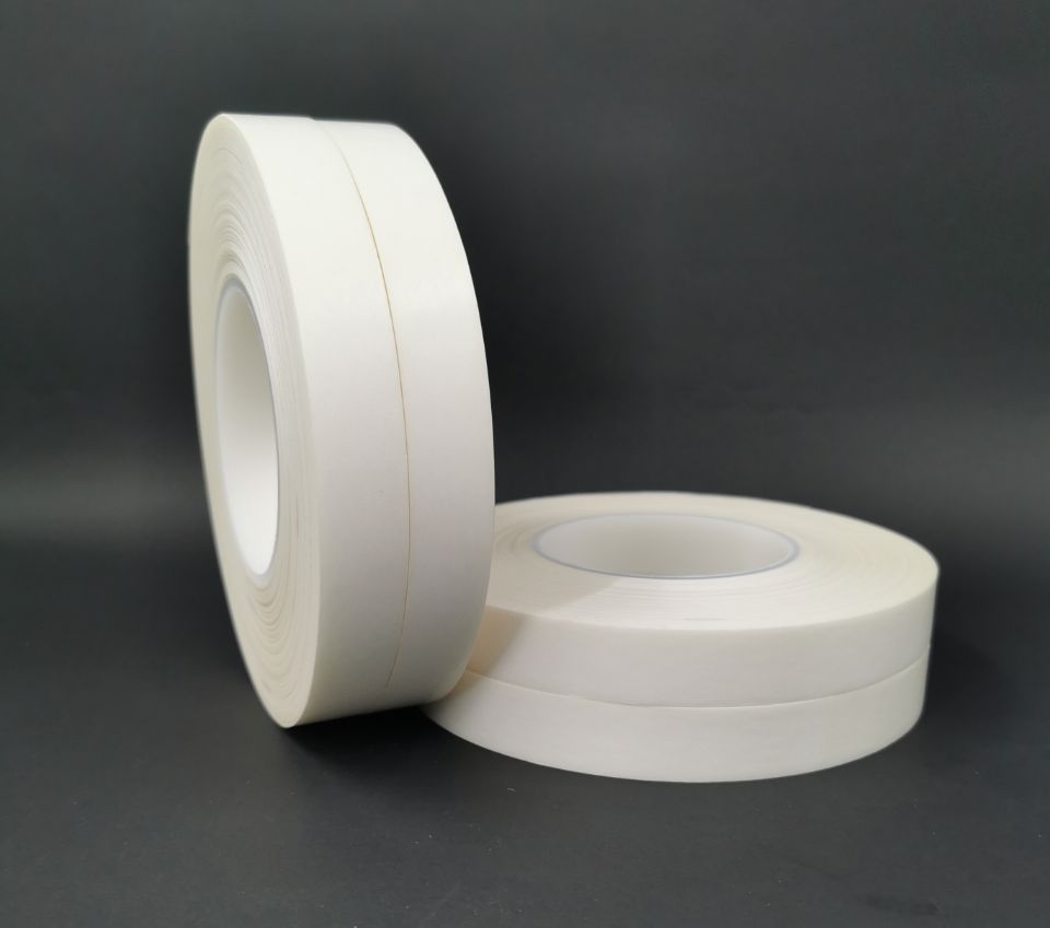 Hot melt adhesive film for leather bag