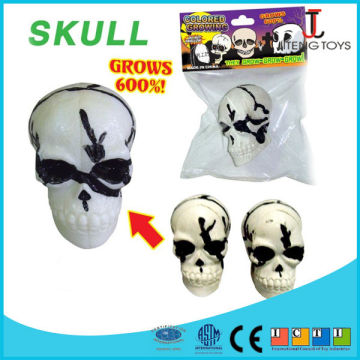 2014 Latest design trendy magic skull growing toys