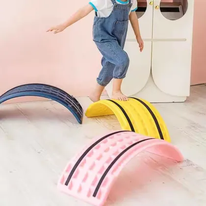 Eco-Friendly Plastic Balance Board for Children's Standing Balance Training
