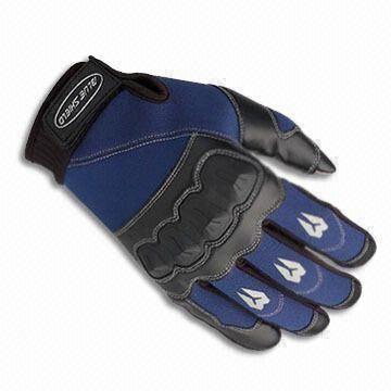 Anti-skidding Sports Gloves with Logo Printing, Used for Avoiding Hands from Hurting