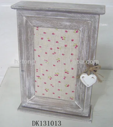 handmade wooden jewelry neck displays