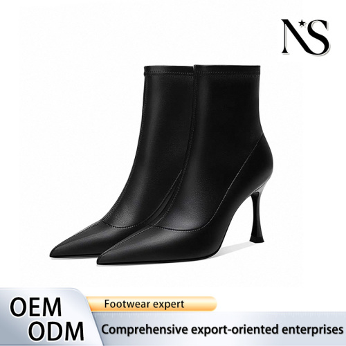 Botines estilo calcetín con punta en punta y tacón de aguja de cuero elástico