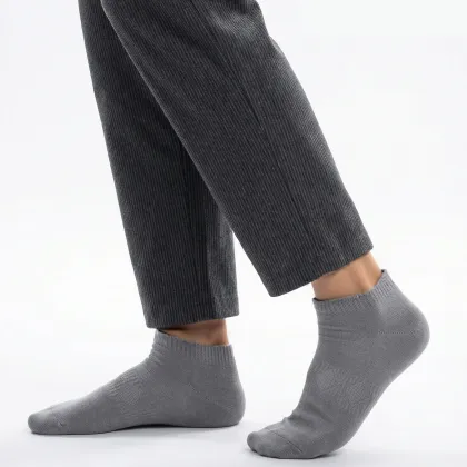 Mugwort fiber men`s ankle socks