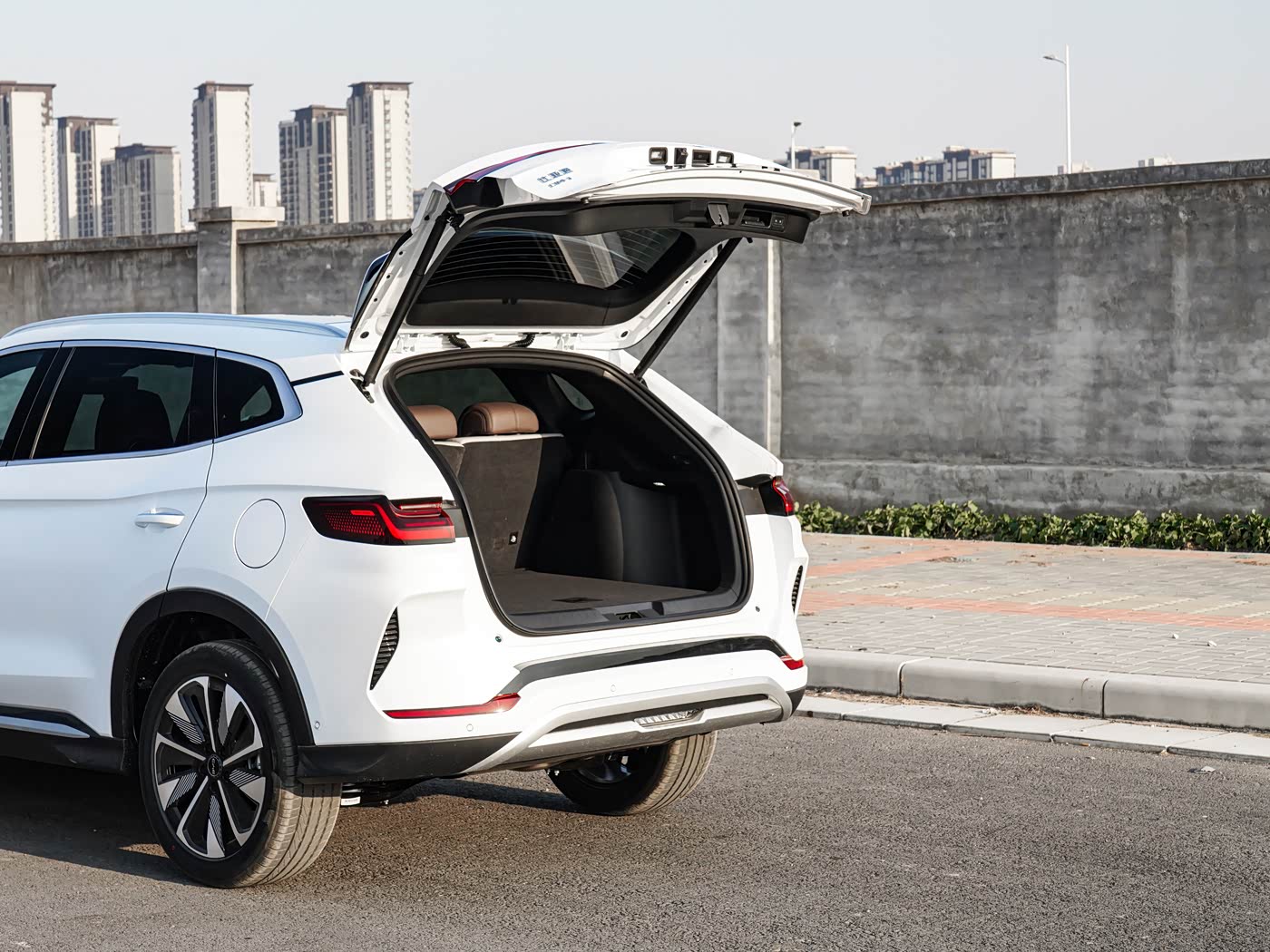DM 2025 DM-i 112KM Premium Edition