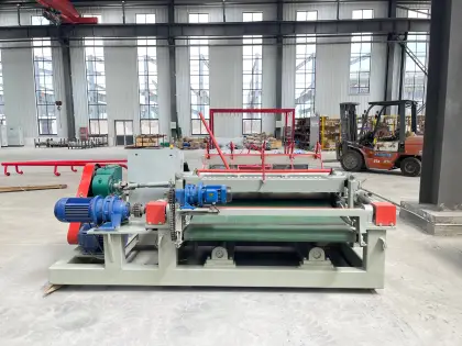 Shandong Yuequn Machinery 4 Feet Small Wood Veneer Peeling Lathe 12-200mm Diameter