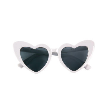 Hen -Party -Sonnenbrille: Liebe herzförmige Sonnenbrille für Junggesellenabteilung und Hochzeitsfeierlichkeiten