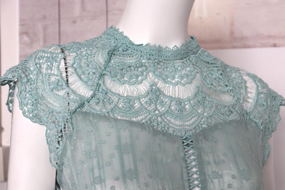 Comfortable Cut Flower Lace Pullover