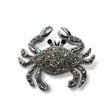 Crab-shaped Brooch with Rhinestones, Made of Alloy, Available in Various Colors and Designs