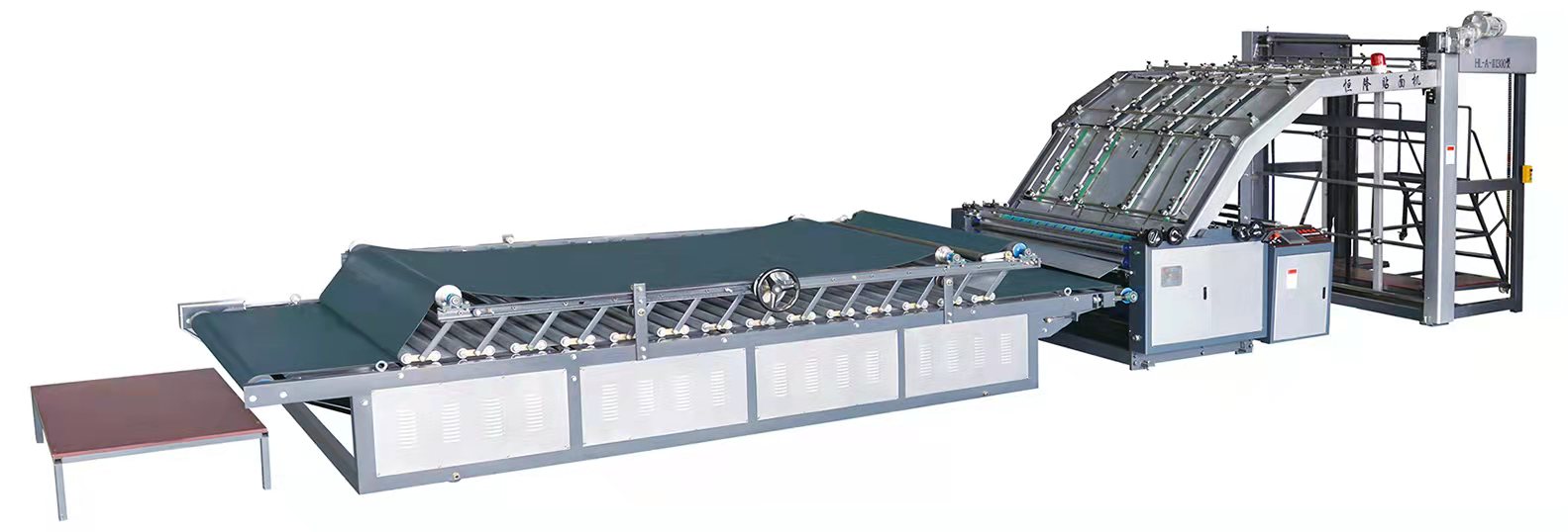 Semiautomatic paper flute laminating machine