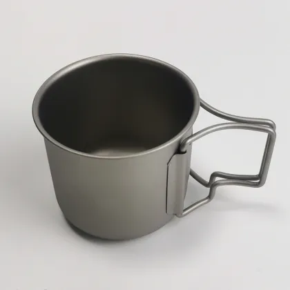 Titanium Cup with Foldable Handle