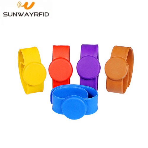 13.56MHz Waterproof Silicone NFC Rfid slap Wristband