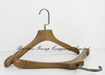 Hanger (S-1931)