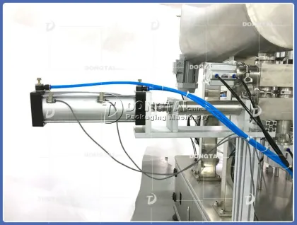 Hot Pepper Sauce Filling Capping Machine