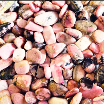 Groothandel natuurlijke rhodoniet kristalchips - 50 g tas voor geschenken