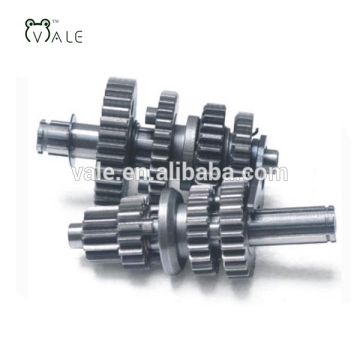 JD 90 Motorcycle Engine with Reverse: Main Shaft Focus