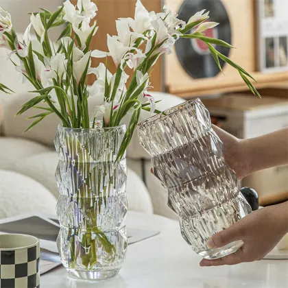 Modern Luxury Premier Baccarat Crystal Vase for Elegant Home Decor