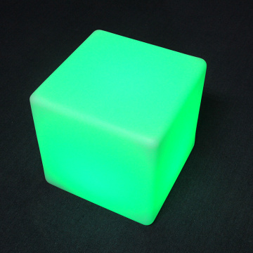 LED Cube tafel en stoel voor snackbar