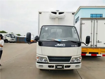 Light foton 2ton refrigerated truck