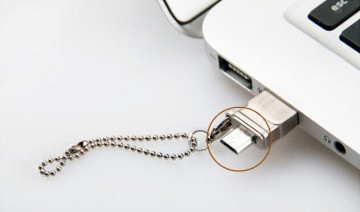 Ultrathin Ssk Metal USB Flash Drive