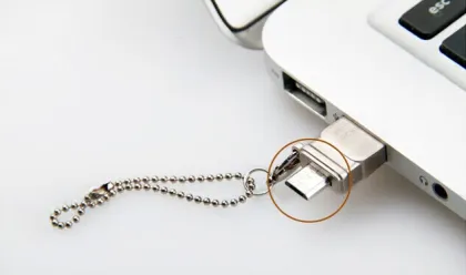 Ultrathin Ssk Metal USB Flash Drive