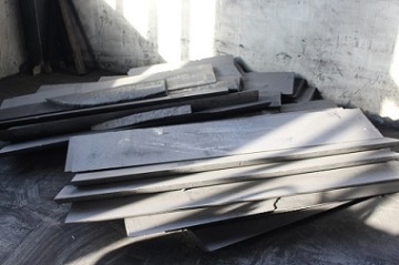 Ultra high power graphite