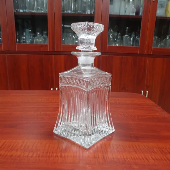square shape engraved 500ml gift set glass whisky decanter crystal clear
