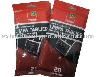 car dashboard wet wipes