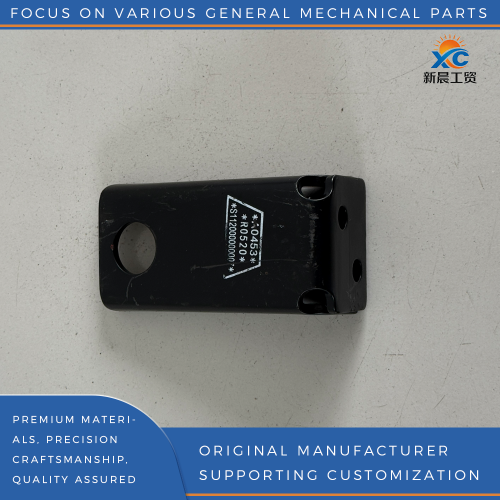 Painel de reforço durável para chassi automotivo