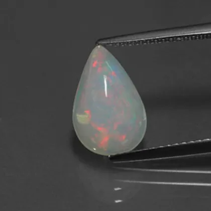 Opal gemstone for jewelry
