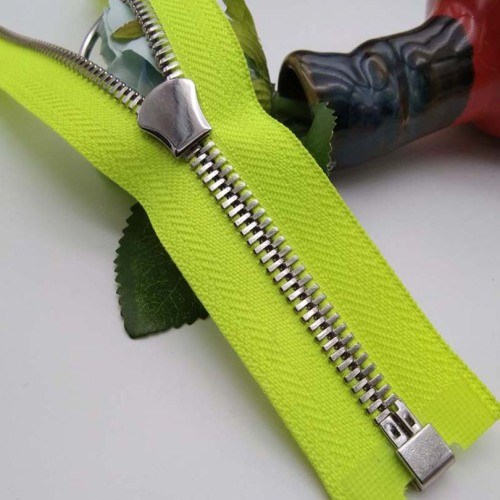 High Quality Open End Brass Zipper for Coats