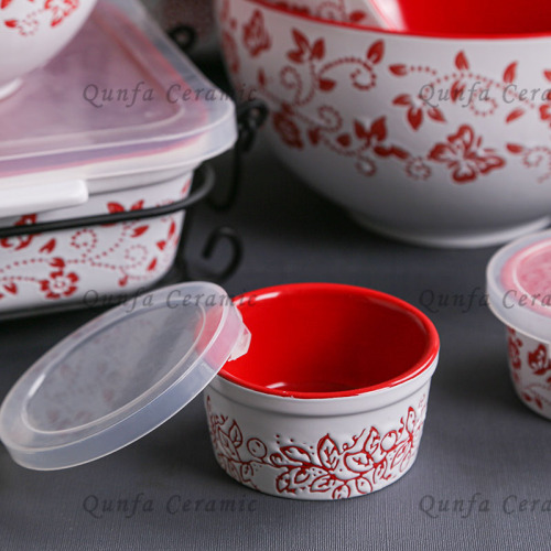 Ramekin con fiore e farfalla con coperchio in plastica