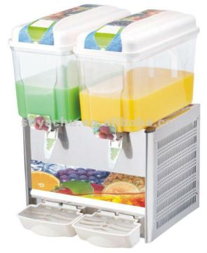 juice dispensering machine with two tanks