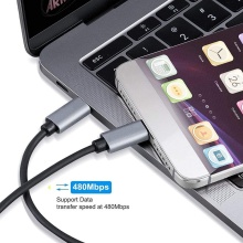 Résolution USB-C du câble à ressort enroulé OEM