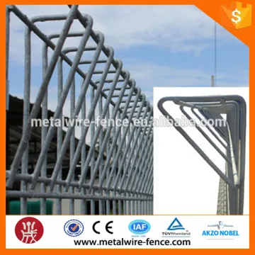 Rolltop swimming pool fence panels