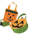 Varios tipos de bolsas de fieltro de dulces de Halloween