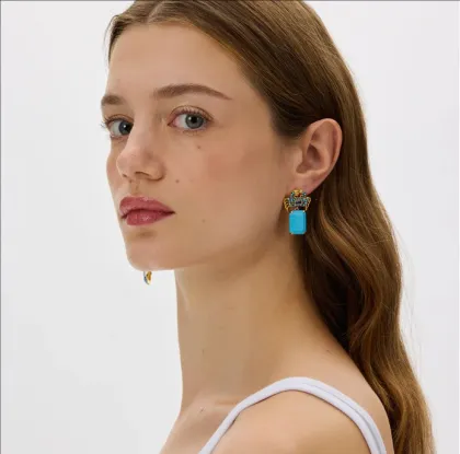 Trendy Crab Shape Gold Earrings 2023