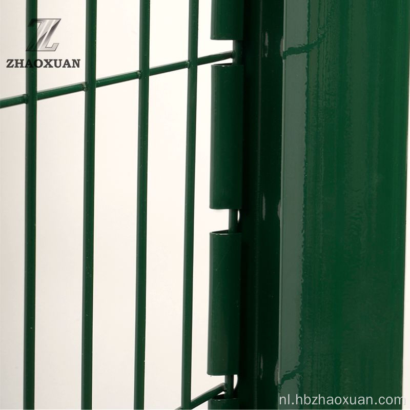 Perzikvorm na het hek