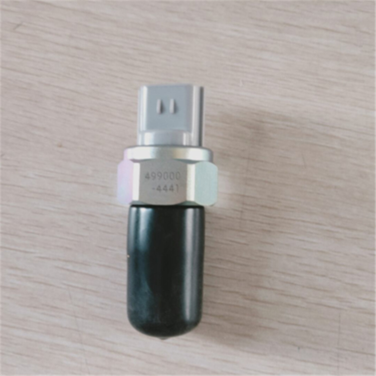 Excavator Spare Parts PC200-8 Sensor Pressure 7861-93-1812