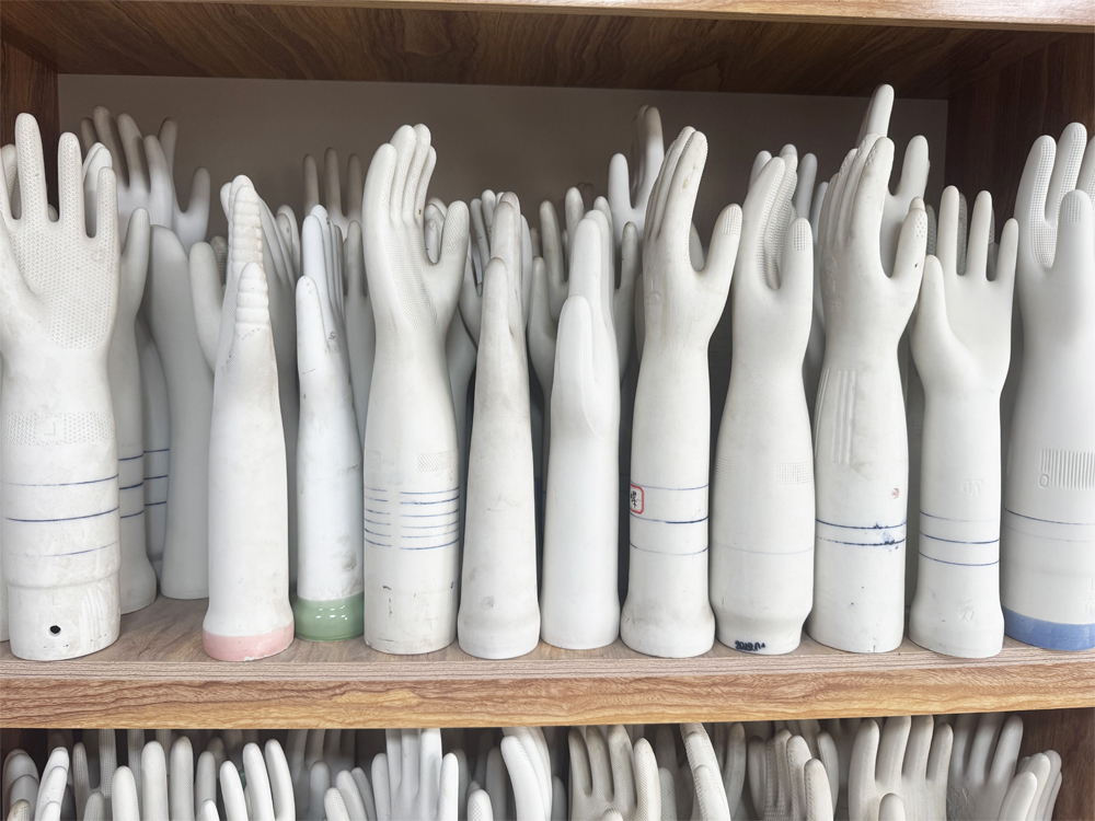 Ceramic Hand Model
