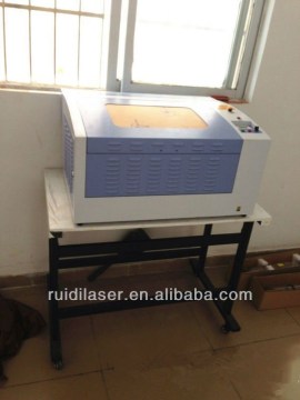 small size timber RD-6040 mini co2 laser engraving cutting machine desktop laser cutter