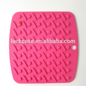 FDA Standand Waterproof cheap non-stick silicone pot mat